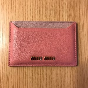 AUTHENTIC Miu Miu pink pebbled leather cardholder